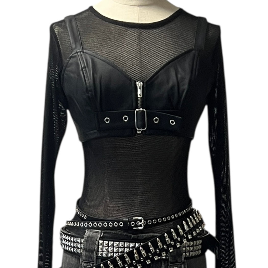 【TRIPP NYC】クロップド丈ホルタートップ*FAUX LEATHER BUCKLE CROP HALTER(VX4188)