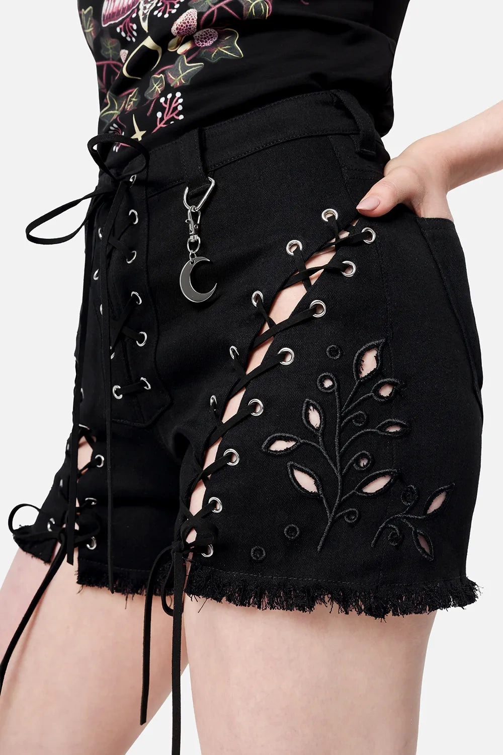 【RESTYLE】ショートパンツ*DAHLIA LACE UP SHORTS【取寄】