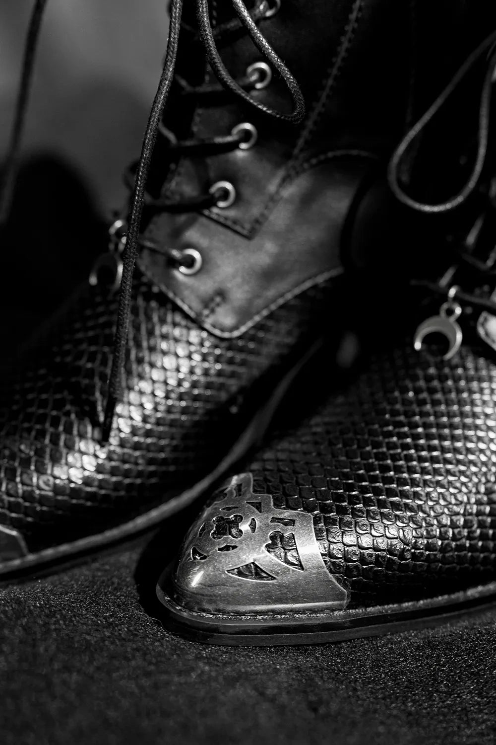 【RESTYLE】ブーツ*SHADOW WING PIKES【取寄】