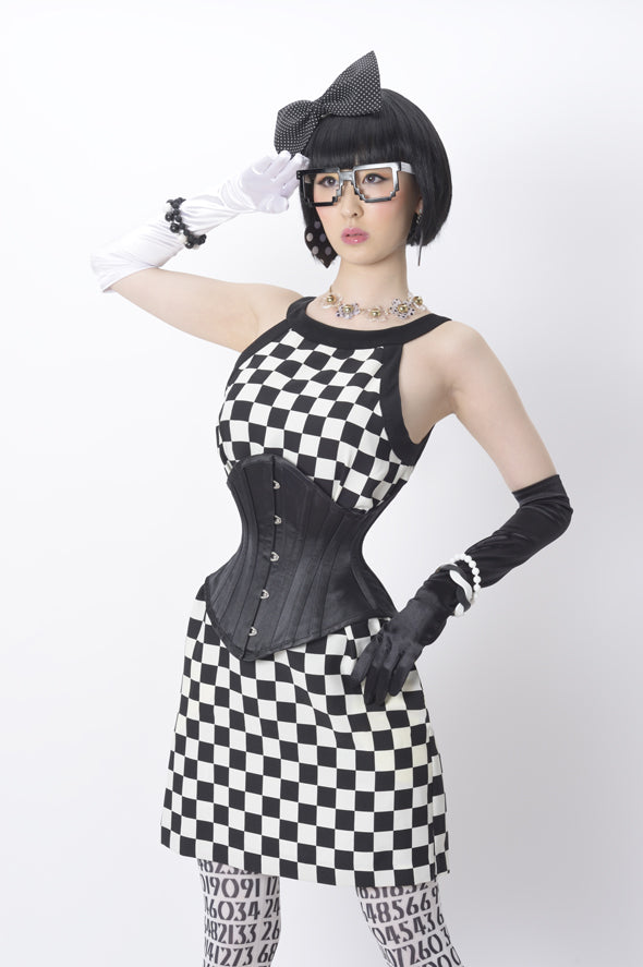 ピュアワンP.C.W 砂時計型コルセットブラック