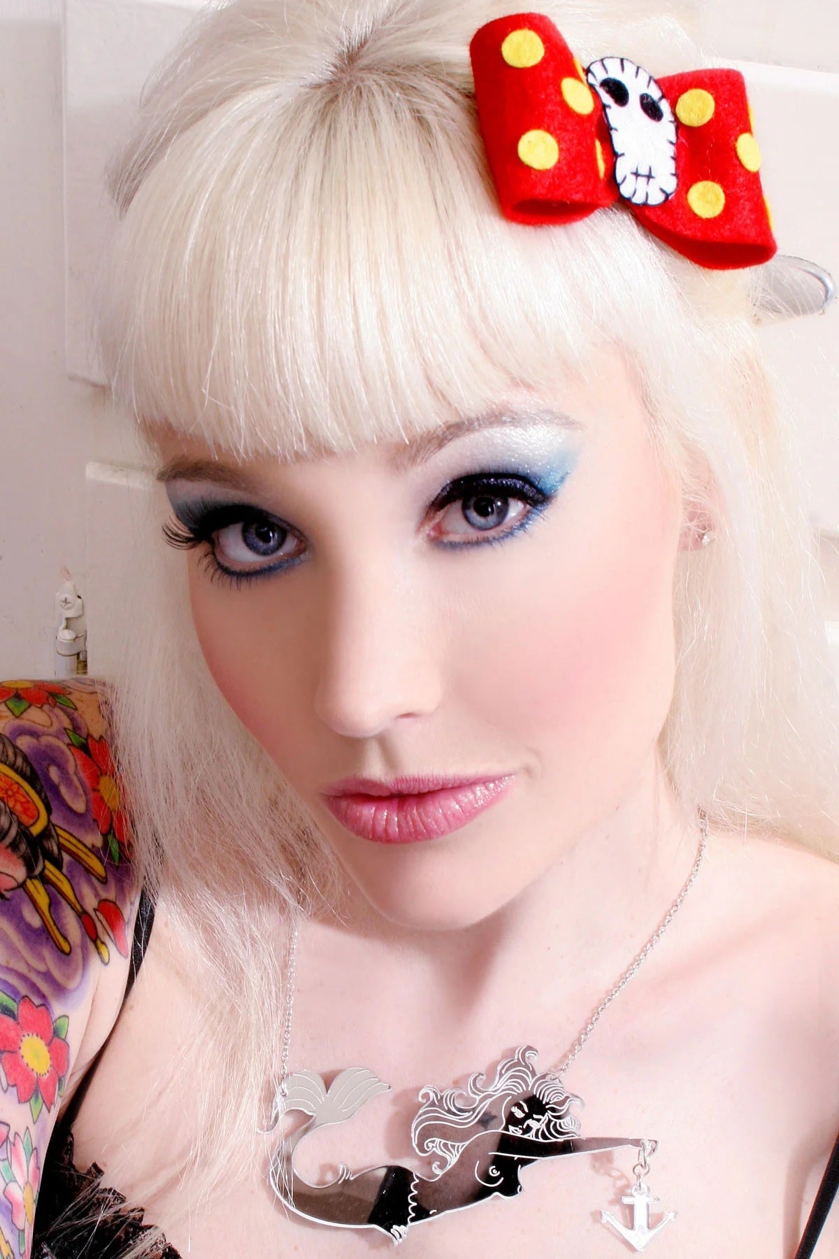 Felt Skull Bow Hair Slide