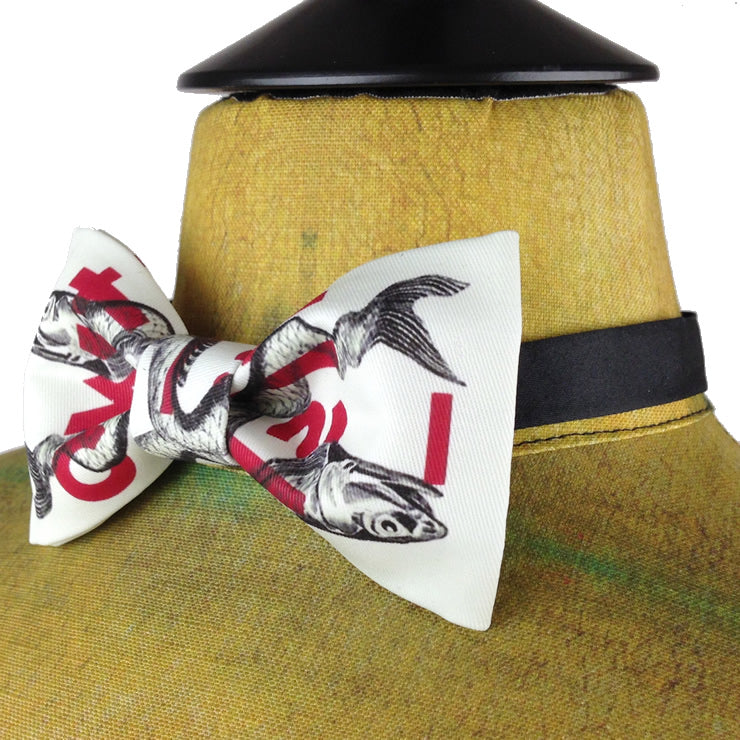 BOW TIE(蝶ネクタイ)-魚(赤ロゴ)