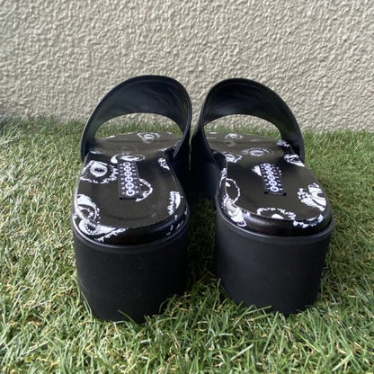 Hyakume Logo Shark Sole Sandals