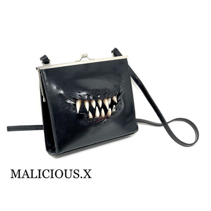 CREATURE SQUARE METAL CLASP SHOULDER BAG