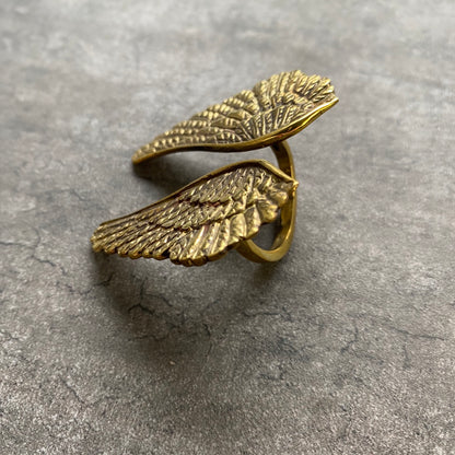 Ring-RENAISSANCE ANGEL SHAPED WING BRASS RING