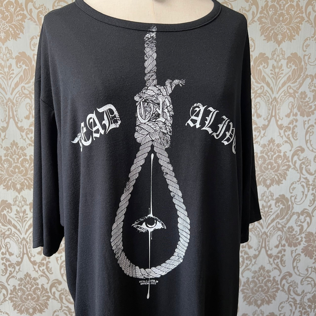 BIG Fishtail T-shirt (DEAD OR ALIVE)